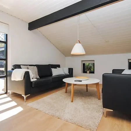 Duco - 300m From The Sea By Interhome Nyaraló *