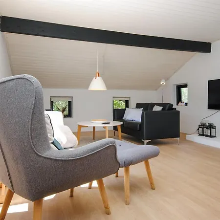 Duco - 300m From The Sea By Interhome