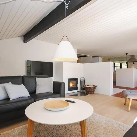 Nyaraló Duco - 300m From The Sea By Interhome